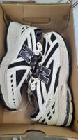 Baskets New Balance 1906R, taille 41.5, neuves!
