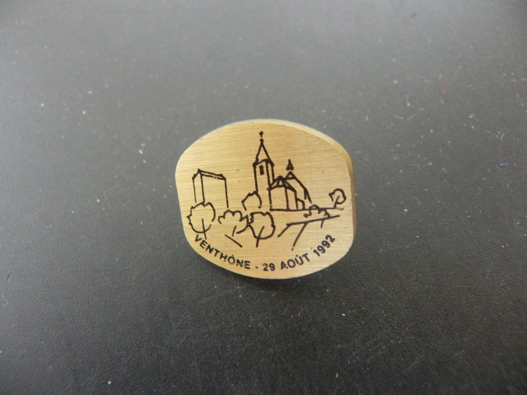 Broches & Aiguilles: Abzeichen Valais Venthòne 1992 – D'occasion à Biel/Bienne par Gogolozi