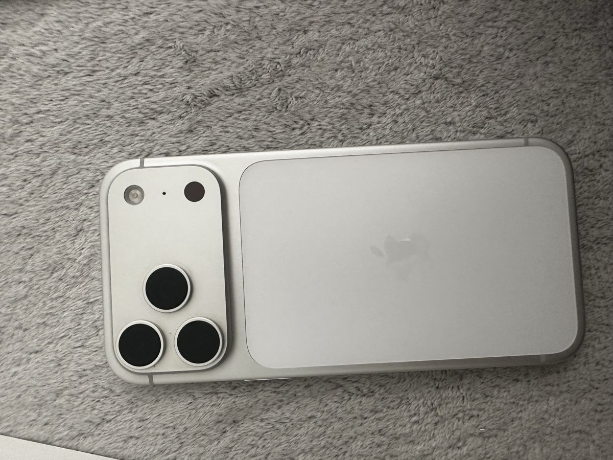 Apple Portables: iPhone 17pro max 512gb – Neuf (Voir description) à Saas-Fee par all_2t7n 2