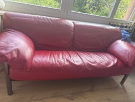 Sofa Poltrona Frau rot Leder mit Chrombeinen 2.5 Sitzer