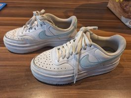 Nike 36.5