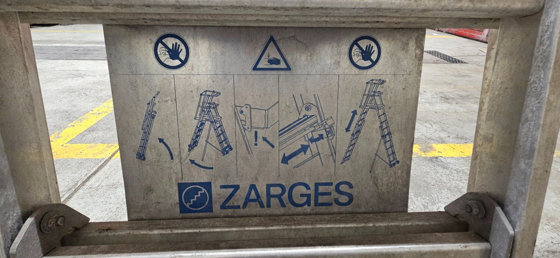 Zarges Scale: Zarges EN 131-7 Aluleiter – Nuovo (secondo la descrizione) da Lauperswil venduto da D_Cycles 3