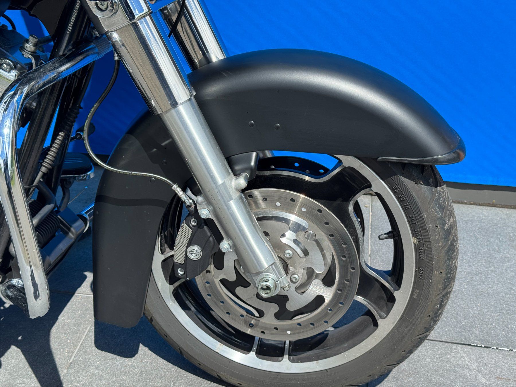 Harley-Davidson Touring: Harley-Davidson Street Glide 103, Kess-Tech – Usato da Escholzmatt venduto da Wikinger11 2