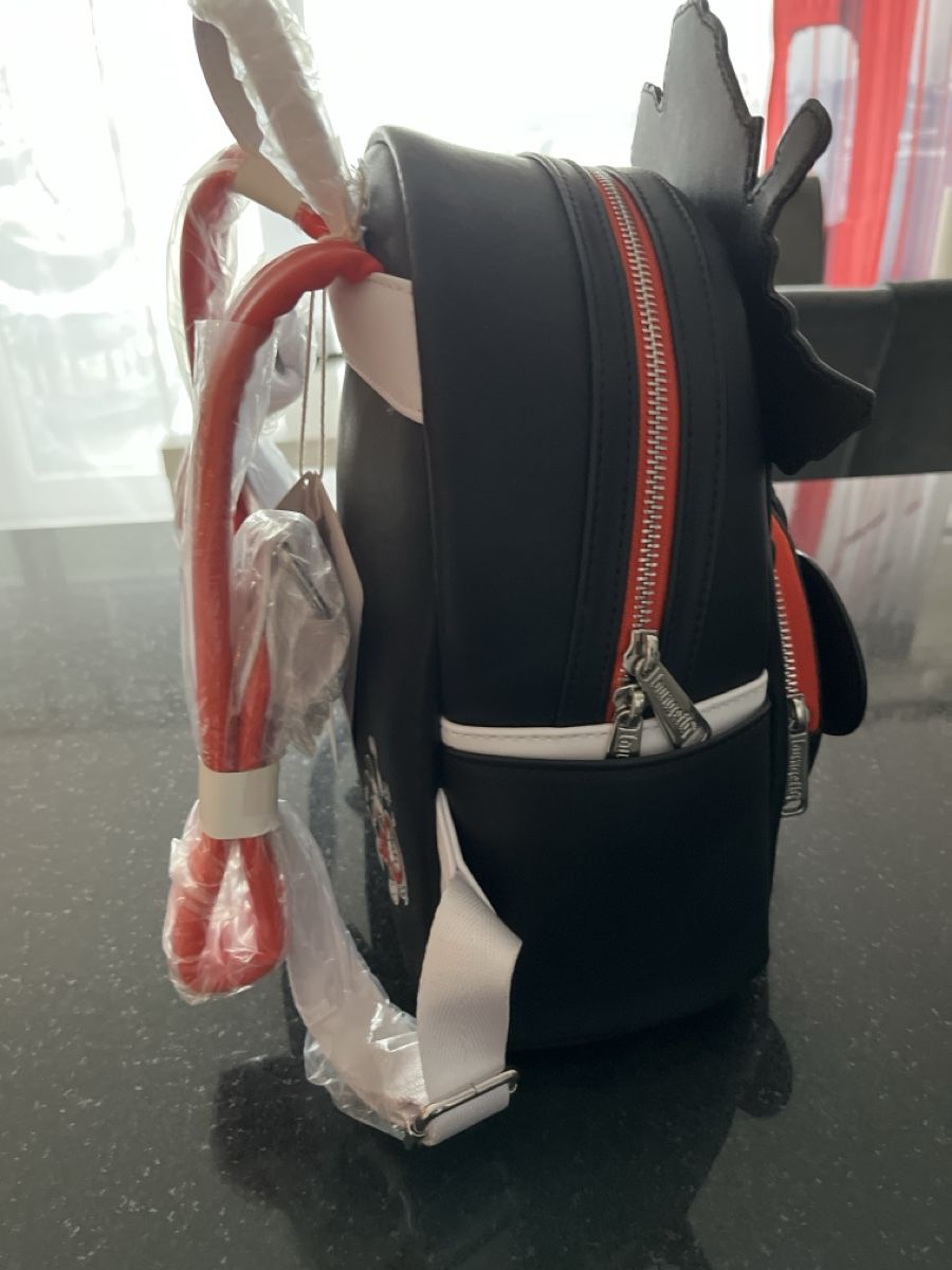 Loungefly Rucksäcke: Sac loungefly Disney 100 ans – Neu und originalverpackt aus Yverdon-les-Bains von vin_95zk 1