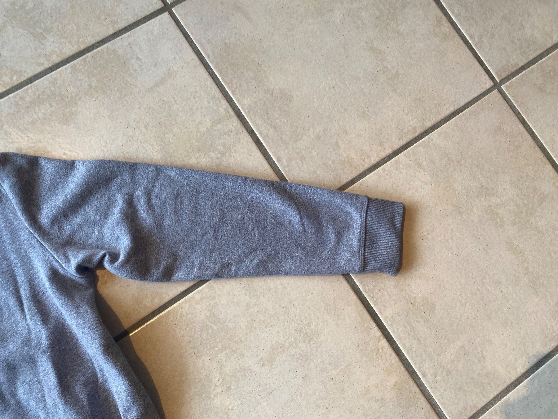 Under Armour Maglioni & Felpe: Kapuze pulli 158 UNDERARMOUR – Usato da Orpund venduto da Mary8972 2