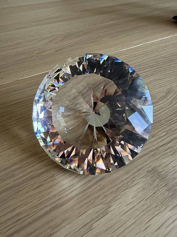 Swarovski Tutte le decorazioni: Swarovski Kristall Diamant / Chaton – Usato da Wallisellen venduto da Ceno_ZH