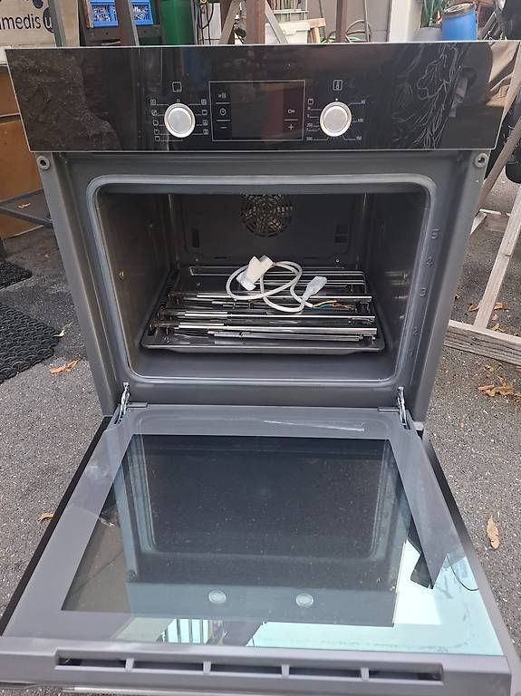Bosch Forni: A vendre - Four encastrable de 60 cm Bosch E-Nr. HBG33B560 – Usato da Euseigne venduto da mbovier 1