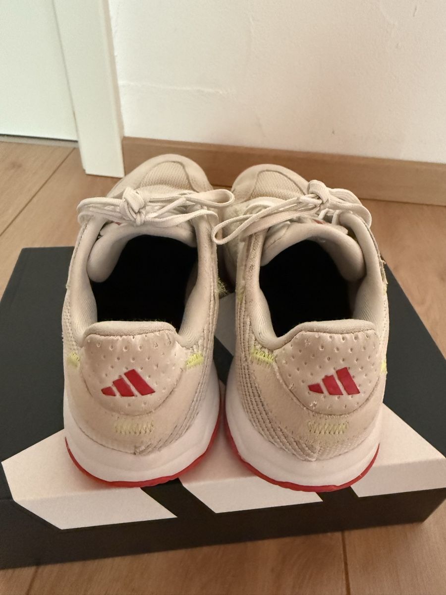 Adidas Schuhe für Jungen: Adidas salle 36,5 – Gebraucht aus Fully von siebst 3