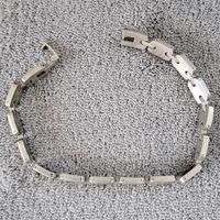 Bracelet métal brossé Comme neuf Longueur 19 centimètres