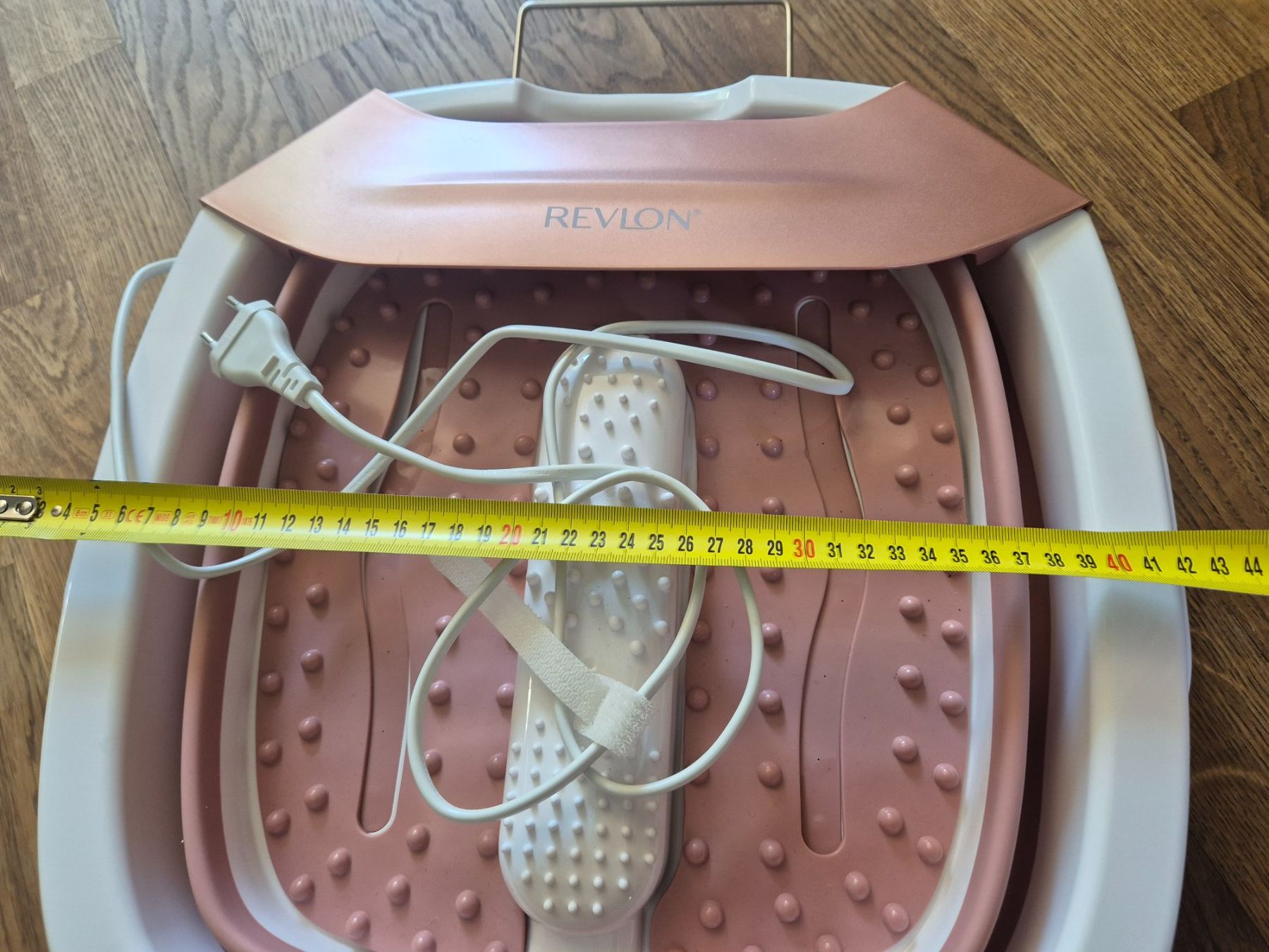 Massagegeräte: Revlon Ultimate Indulgence Foot Spa RVFB7034E – Gebraucht aus Zürich von monadiederich 7