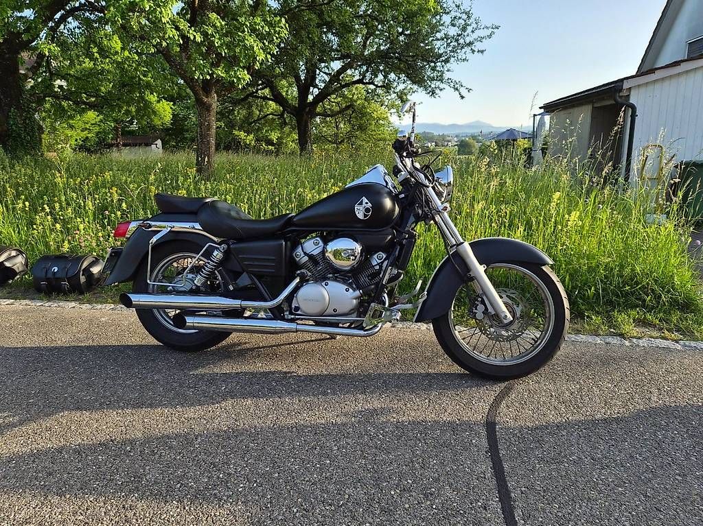 Chopper: Honda shadow vt125 Custom build – Usato da Wetzikon ZH venduto da m_fruh23 2
