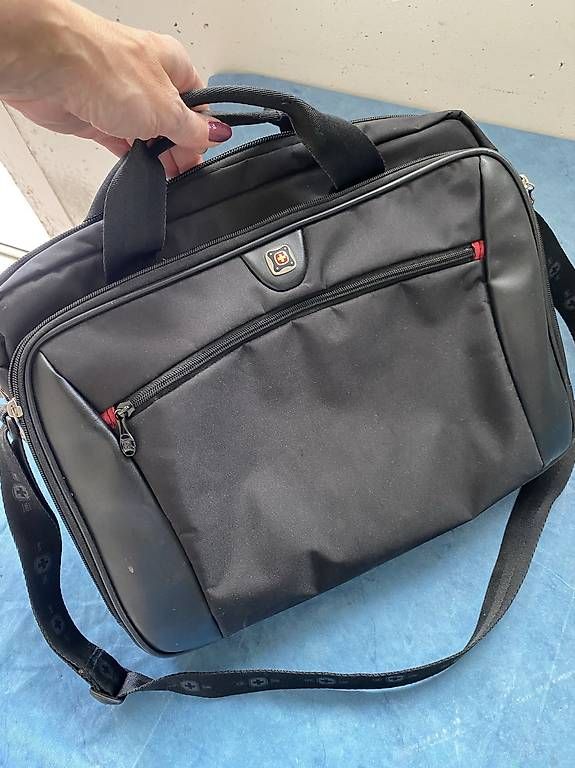 Sacs: Wenger Laptoptasche  – D'occasion à Binz par kat_s2w7