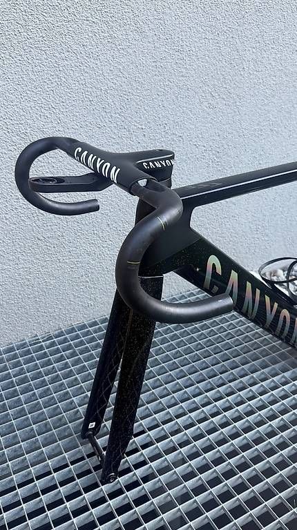 Ersatzteile: Canyon Aeroad CFR Cosmos Frameset Gr. S | Garantie – Gebraucht aus Pratval von Janinho_13 1