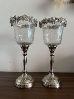 2x Windlichter mit Blumenverzierung und Kristallen
