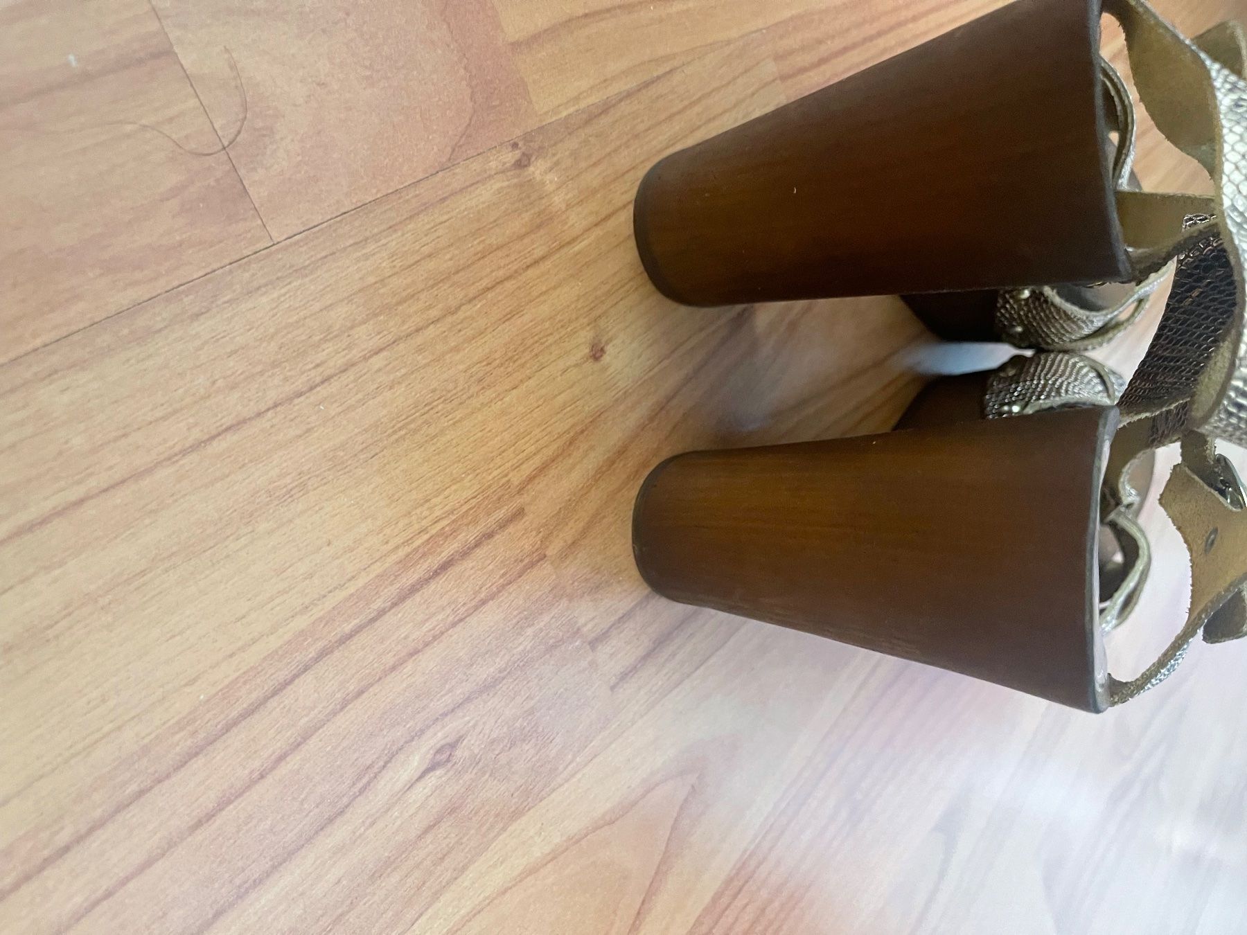 Scarpe da donna: Sandale à talon 39 – Usato da Biel/Bienne venduto da dabo05 2