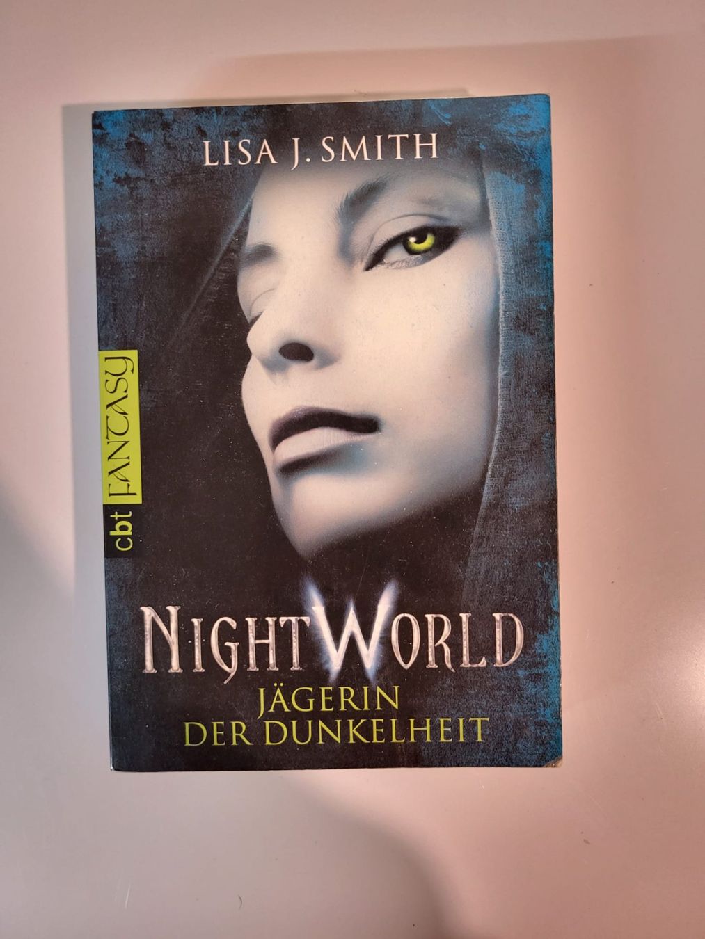 Libri: Night World - Lisa J. Smith – Usato da Wynigen venduto da NLe0413