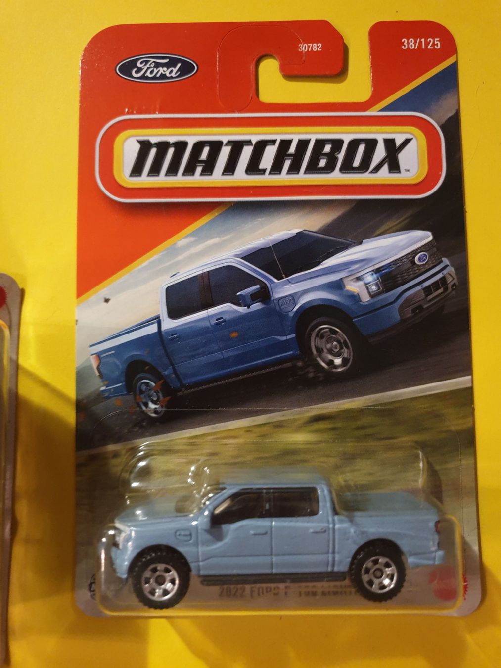 Matchbox Modellini d'auto: 2 x Matchbox 2022 FORD F-150 LIGHTNING – Nuovo e nell'imballaggio originale da Oftringen venduto da Rotor 4