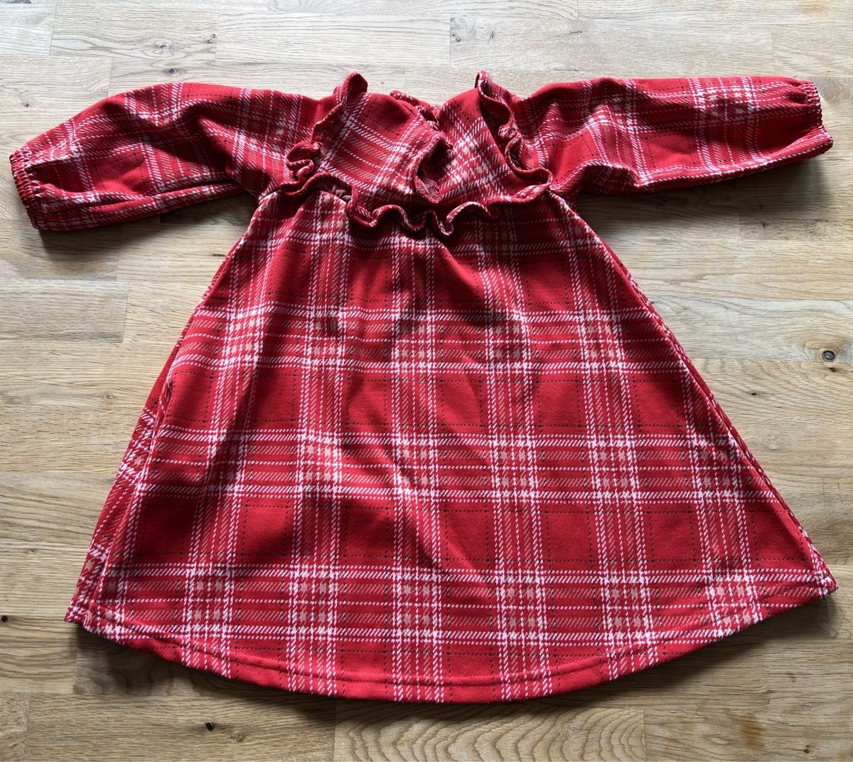 Vestiti & Gonne: Kleid So Cute Gr. 92 Rot kariert warm – Usato da Zollikerberg venduto da Huglina 1