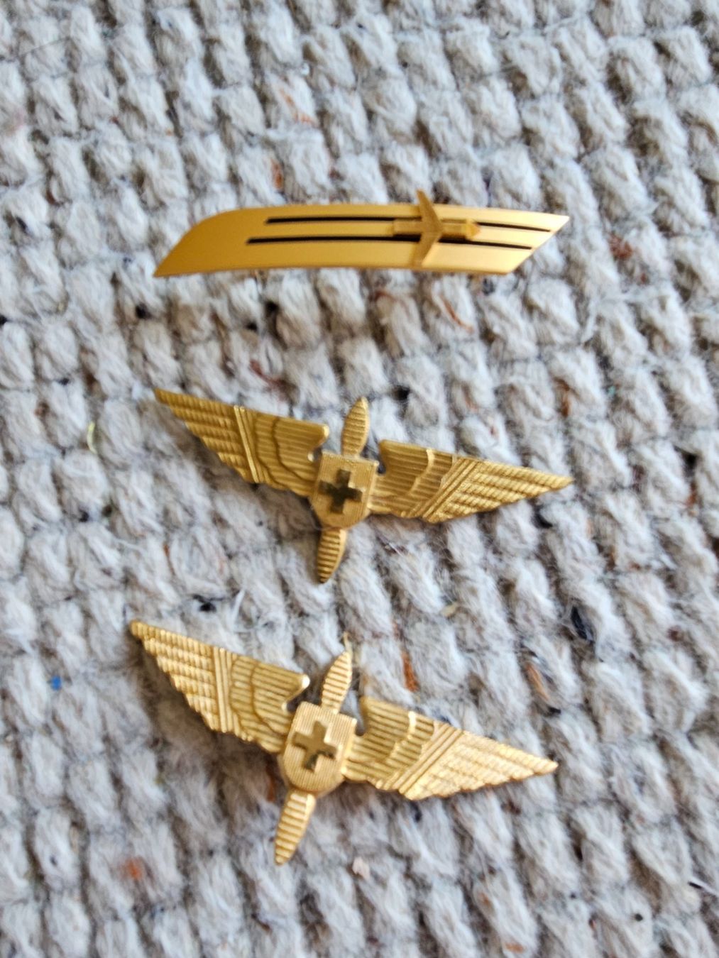 Swissair Plaquettes & Badges: Swissair Abzeichen Pilot – D'occasion à Volketswil par Lokitier
