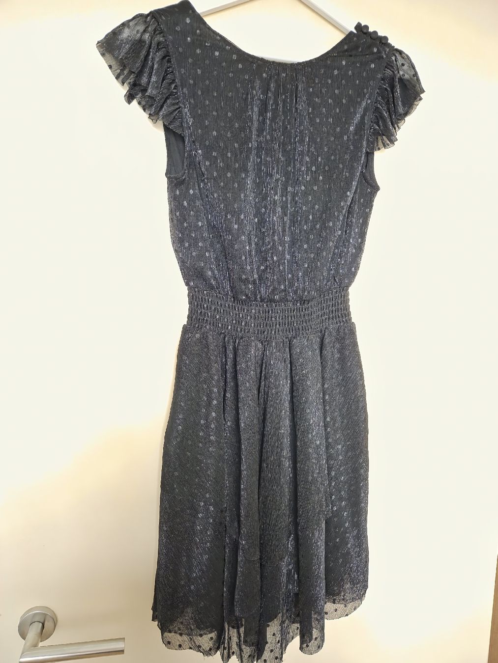 Robes: Robe courte noire taille S – D'occasion à Delémont par HappyGirl 4
