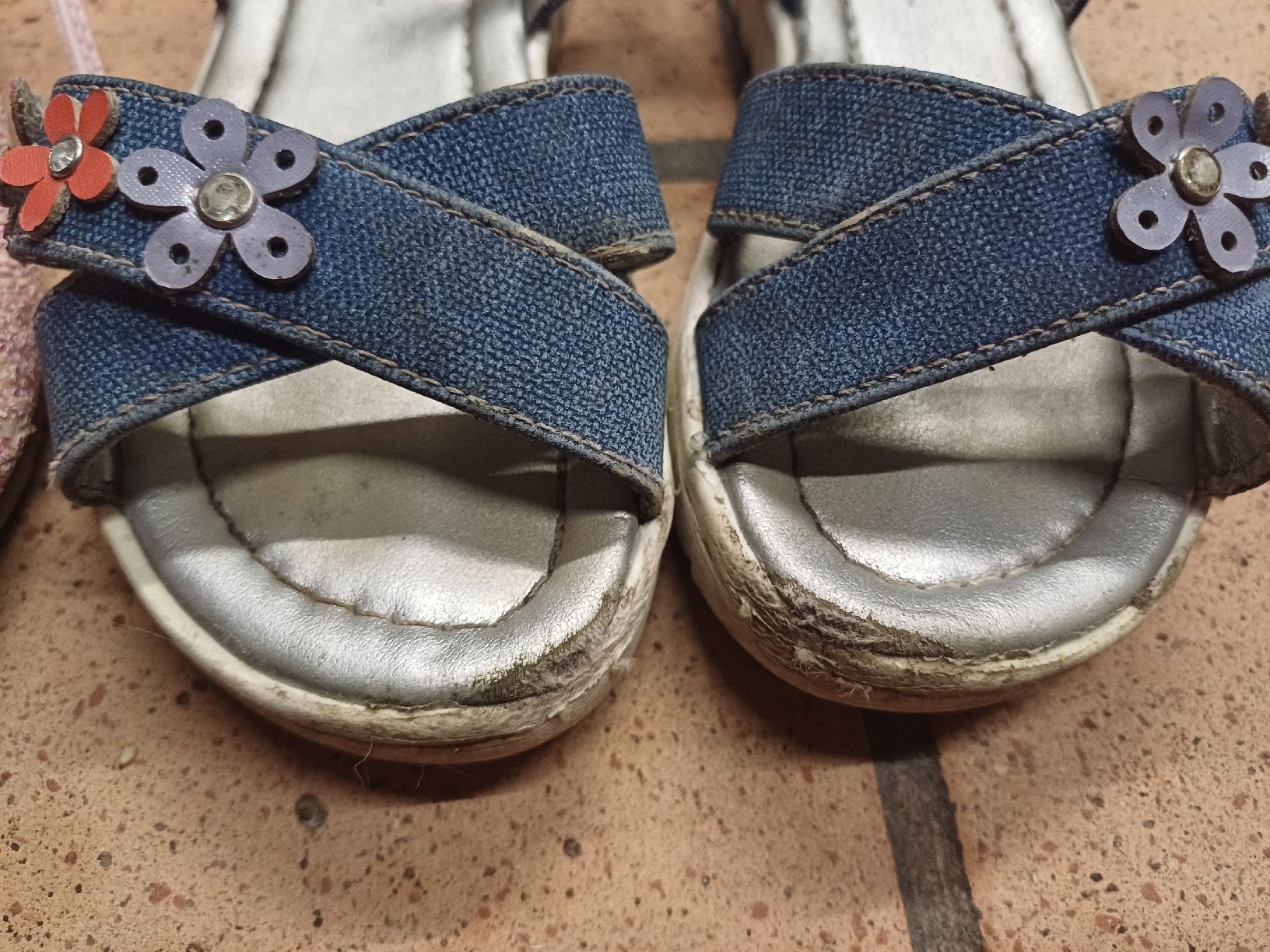 Scarpe per ragazze: Ballerinas & Sandalen Gr. 26 – Usato da Windlach venduto da lanuj 1