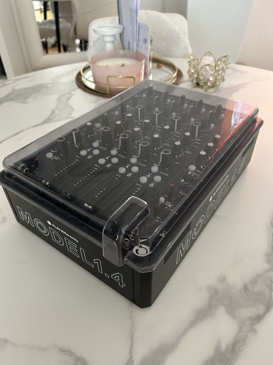 Allen & Heath Console di mixaggio: Mixer PLaYDifferently MODEL 1.4 + decksaver – Usato da Morbio Inferiore venduto da ste_k6tr