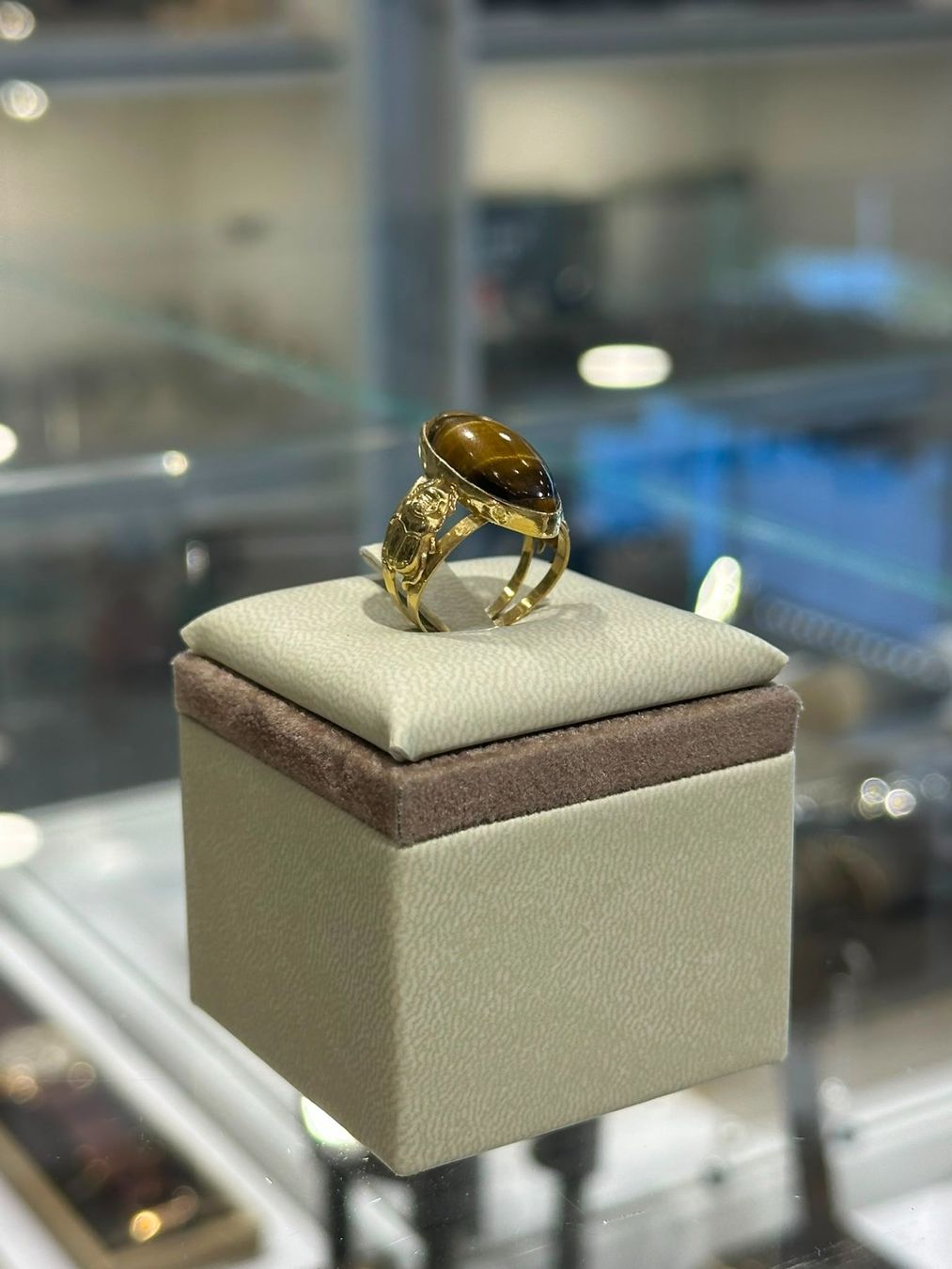 Anelli: 18 Karat Gelgoldring mit Tigerauge – Usato da Zürich venduto da StargoldJewellery 1