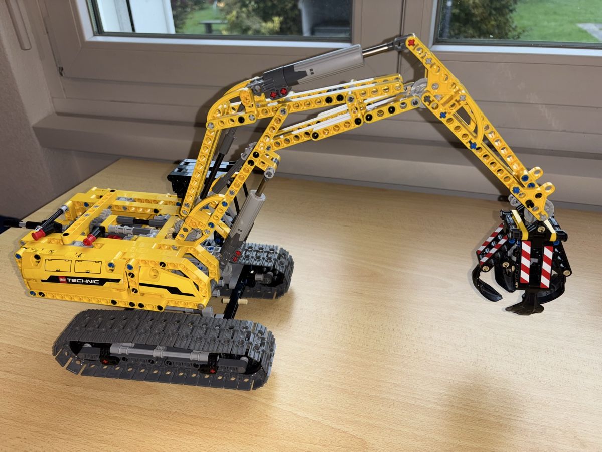 Lego Baukästen: Lego Technic 42006 Raupenbagger – Gebraucht aus St. Gallen von chrisjuergen 2
