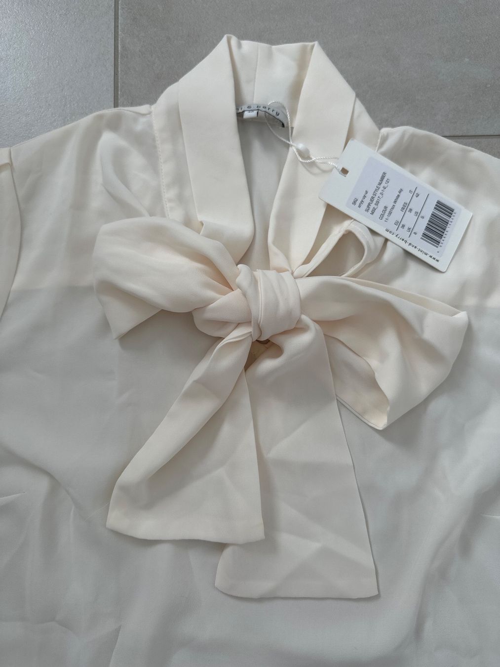 Camicette: Damen Bluse kurzarm weiss / beige – Usato da Zug venduto da Hehe 2