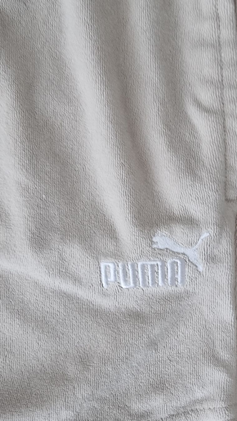 Pantaloni: 2 Stk. Shorts "Puma",Gr.XL – Nuovo (secondo la descrizione) da Frauenfeld venduto da Bleeddragon 1