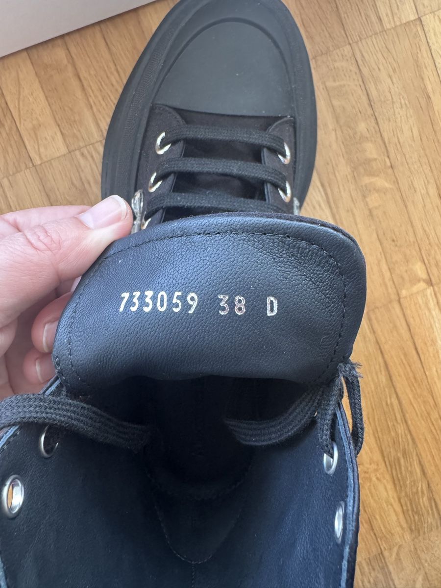Alexander Mcqueen Scarpe da donna: Alexander mcqueen boots mit crystals Gr.38 – Nuovo e nell'imballaggio originale da Pfäffikon SZ venduto da EMMA0111 4
