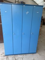 Spinnt/ Garderobe blau 4 Türig