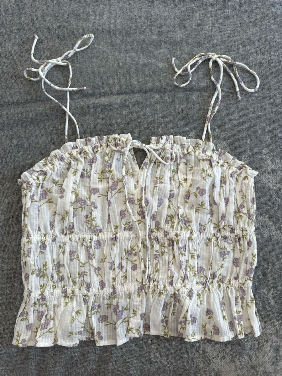 H&M Top: Crop top fleuri blanc taille M neuf avec étiquette – Nuovo e nell'imballaggio originale da Commugny venduto da rus_my8v