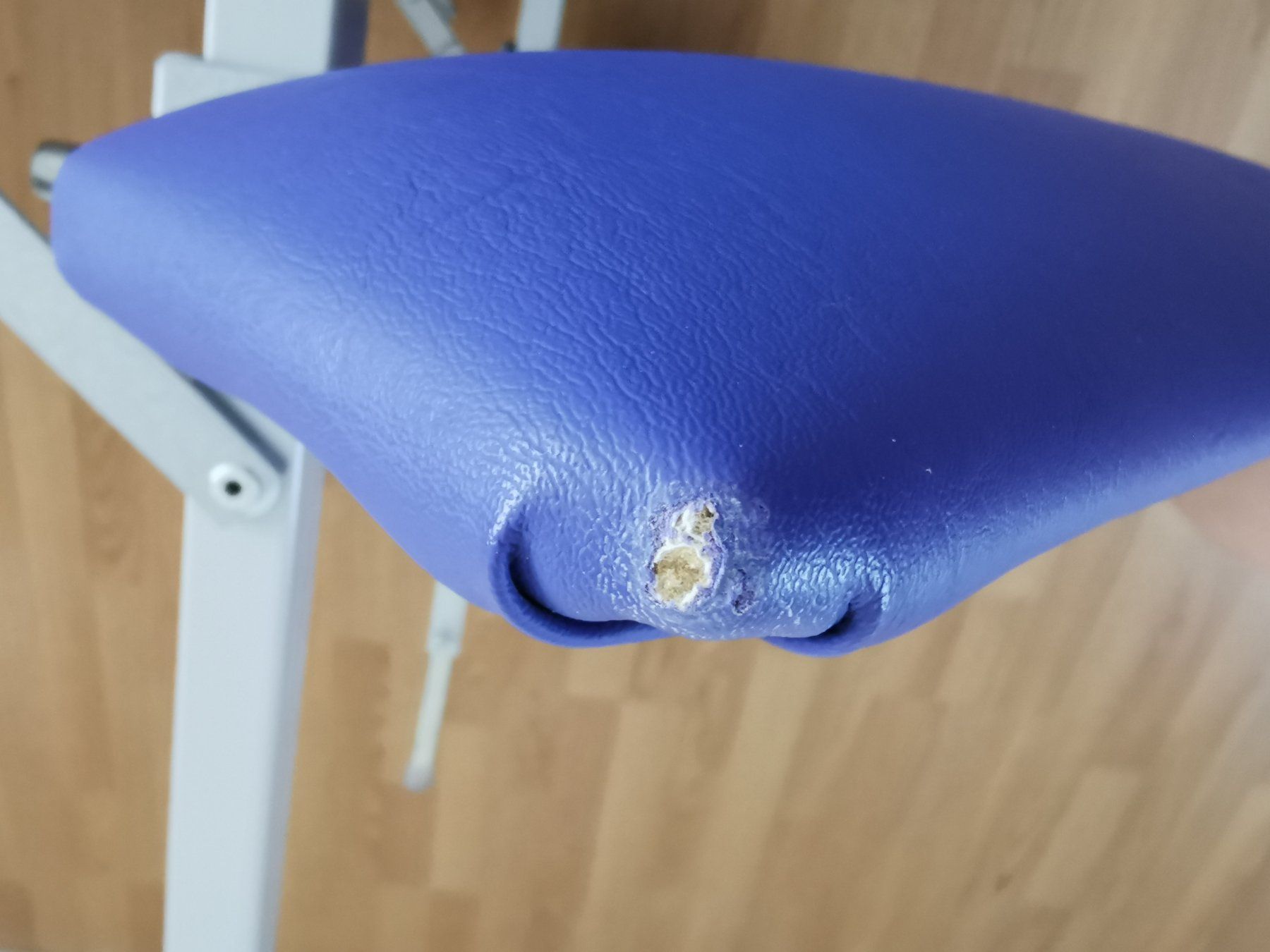 Sedie a sdraio: Massageliege (Kofferliege) – Usato da Schwarzenbach SG venduto da nirobo 3