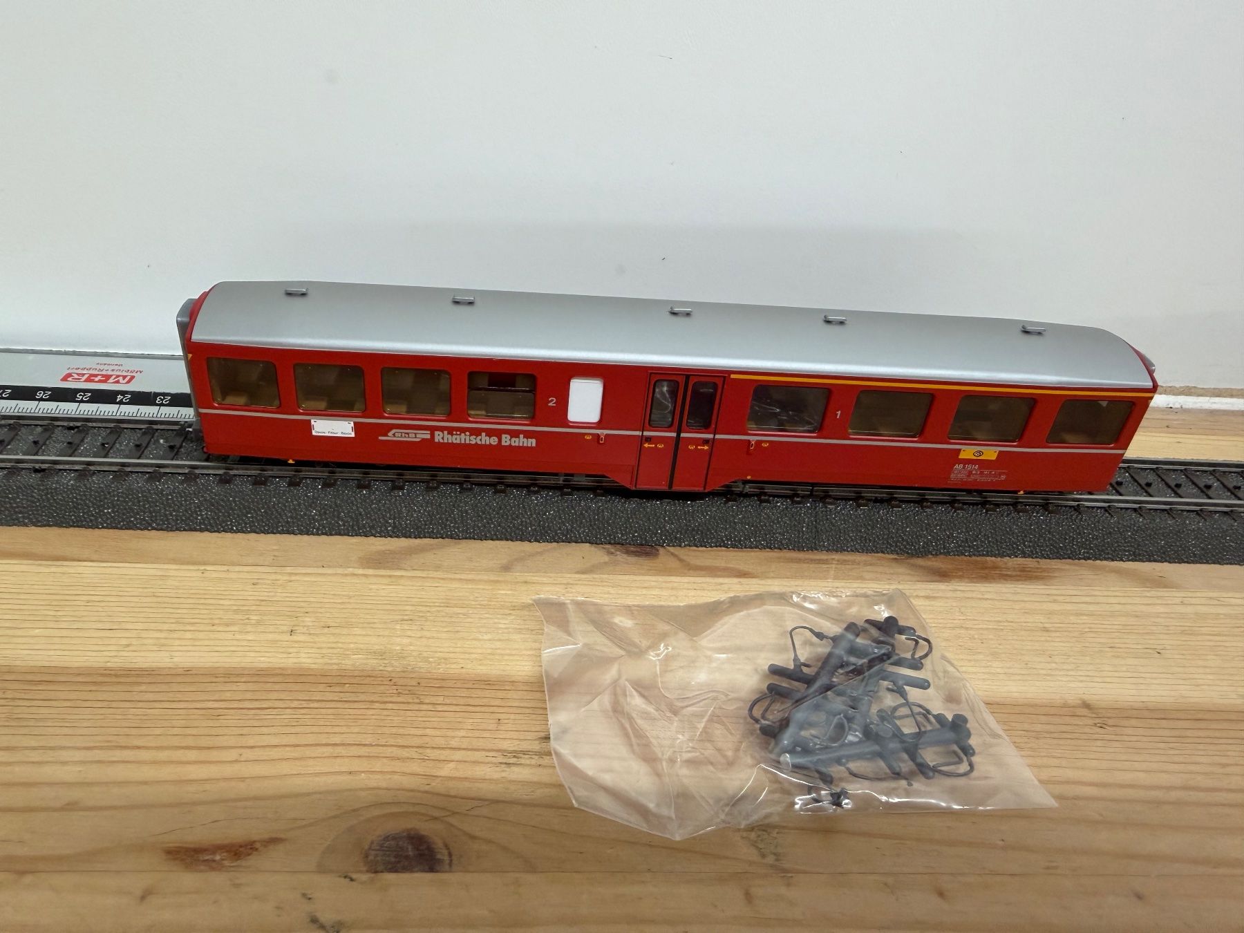 Bemo Modellini di ferrovie: Bemo 3285 124 RhB AB Pendelzugwagen – Usato da Büsserach venduto da ModellbahnDepot 2