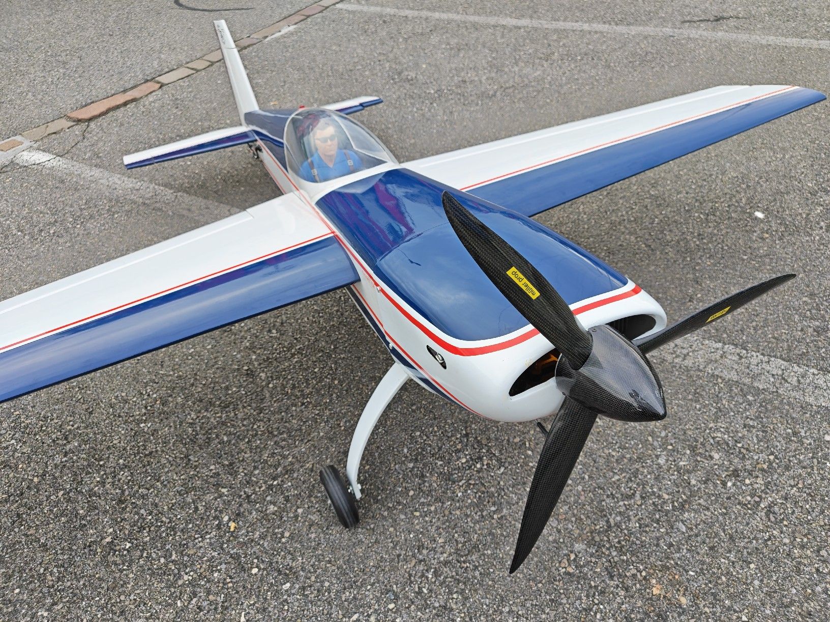 RC Modellbau: RC Kunstflugzeug Extra 260 – Gebraucht aus Kallern von Slobsen 2