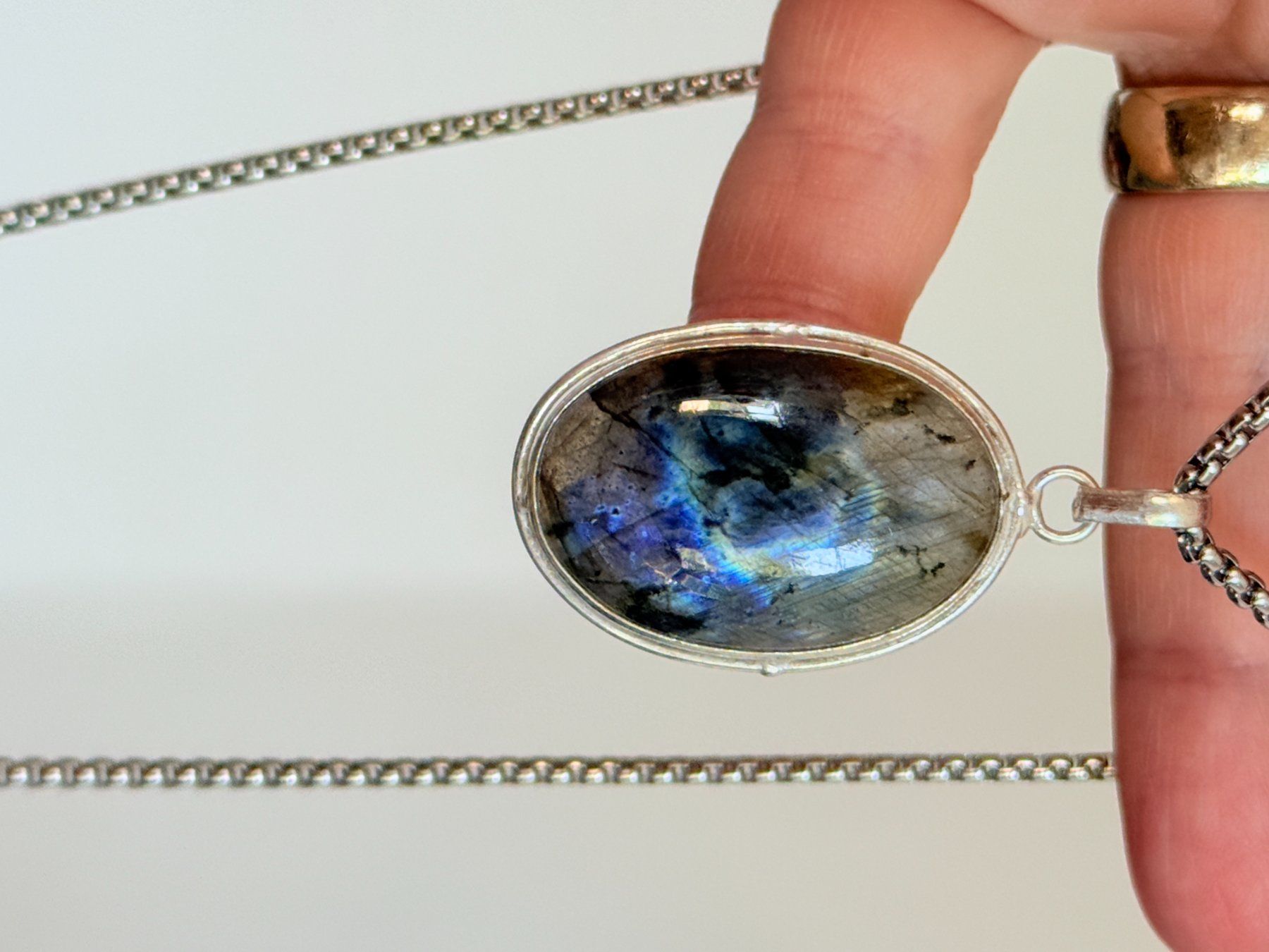 Catenine: Collier labradorite, élégant et tendance ✨ – Nuovo e nell'imballaggio originale da Genève venduto da AWWA 2