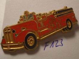 1 Feuerwehr Auto Pompiers Pin (F123)