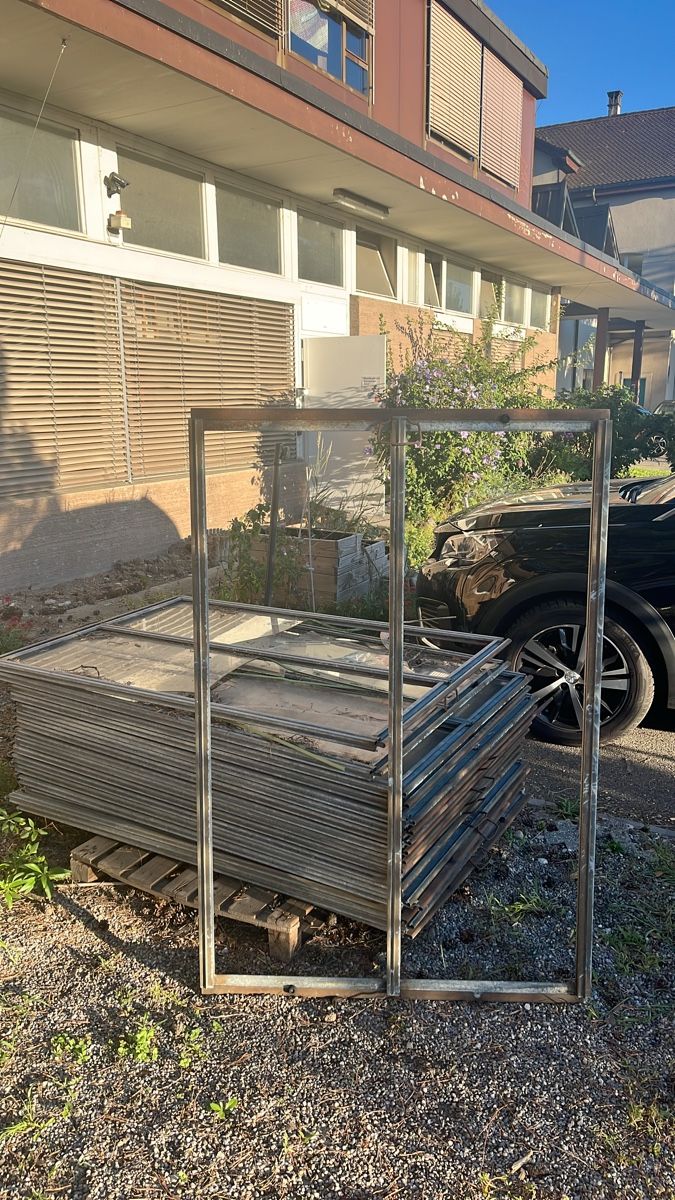 Finestre: Metall Fensterrahmen Set  – Usato da Zürich venduto da car_pk79