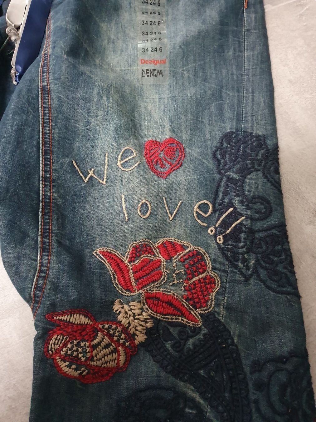 Jeans: NEU!!!!DESIGUAL baggy jeans gr 24 – Nuovo (secondo la descrizione) da bellinzona venduto da zeus6535 1