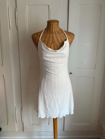 BERSHKA - Kleidchen weiss plissiert S (NEU)