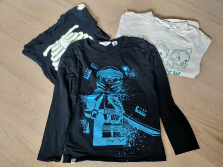 3x Langarm-Shirt Grösse 122/128 eines mit Ninjago