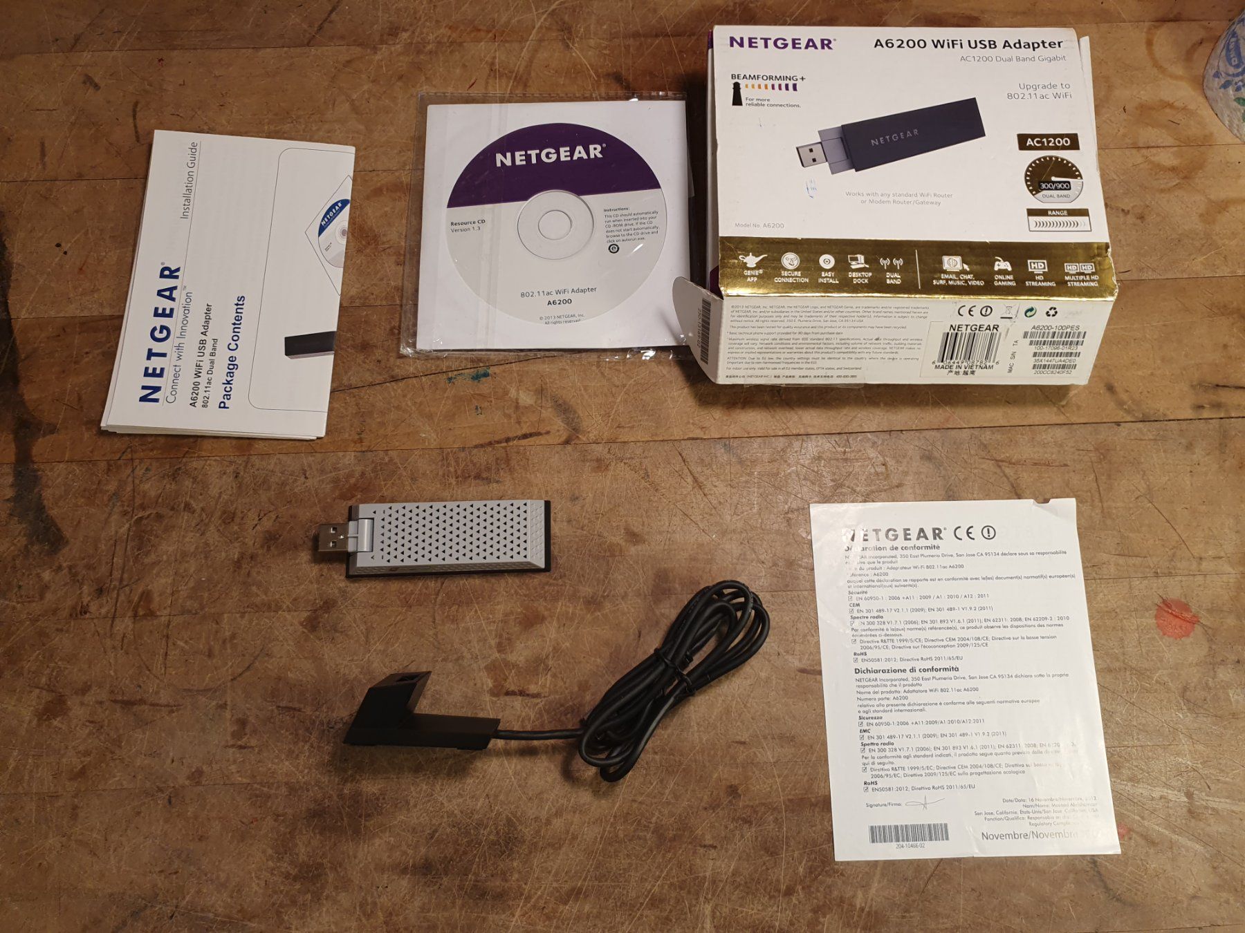 Laufwerke & Adapter: Netgear A6200 Wifi USB Adapter – Gebraucht aus Zürich von  1
