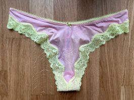 Victoria’s Secret Tease Lace Thong M NEW