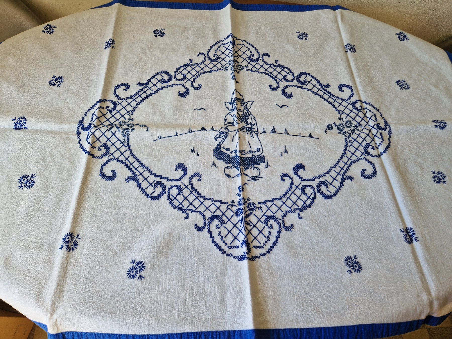 Biancheria da letto: Wandbehang, Handbestickt – Usato da Bern venduto da Antikbatik