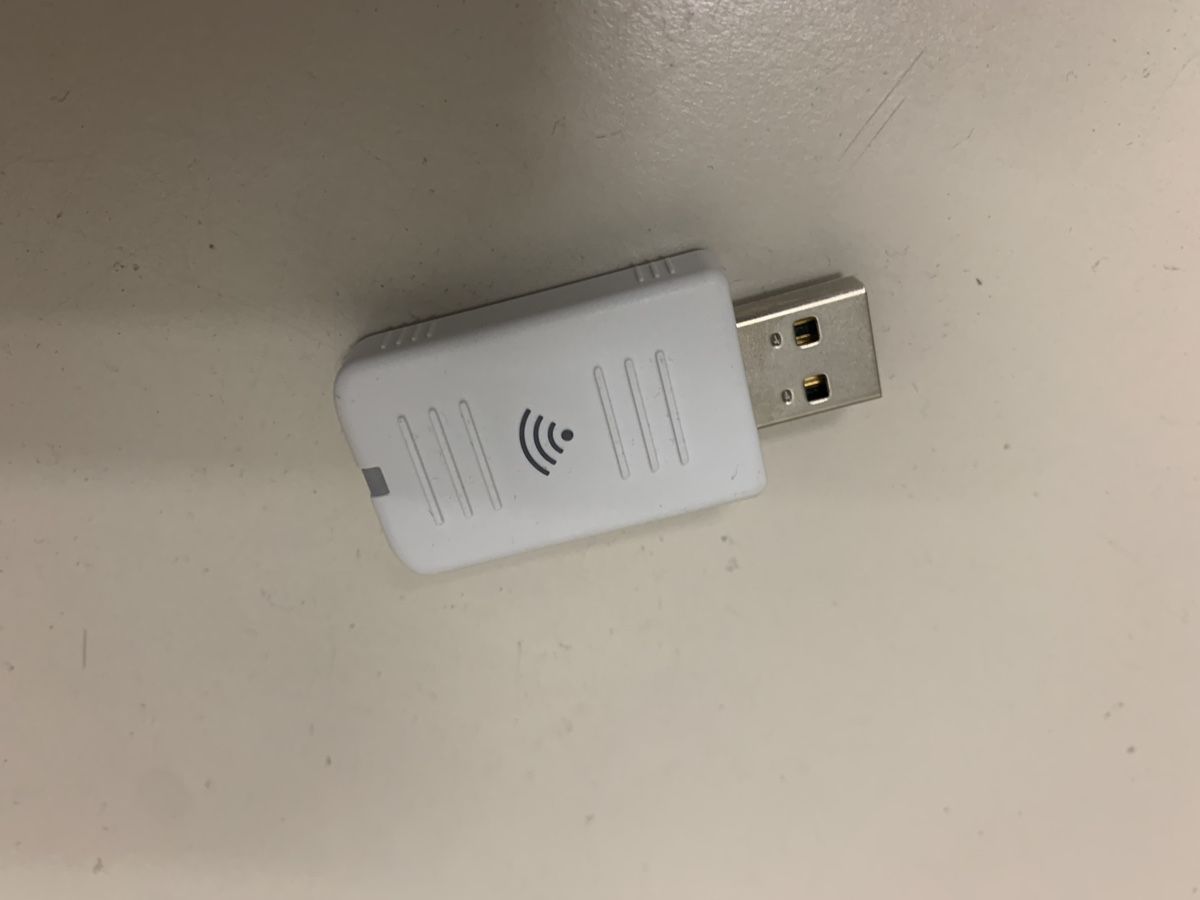 Laufwerke & Adapter: Epson ELPAP10 Adapter ab 1.- – Gebraucht aus Uznach von pegasus101