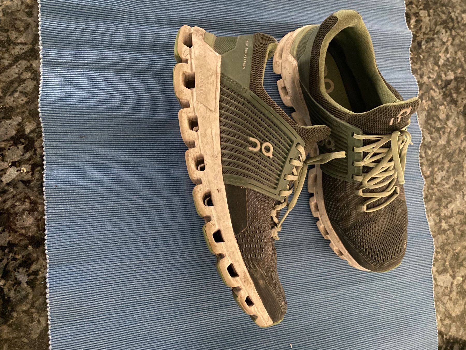 On Scarpe da uomo: ON Cloudtec  Helion Herrenschuhe Grösse 42 – Usato da Allenwinden venduto da Obalu 3