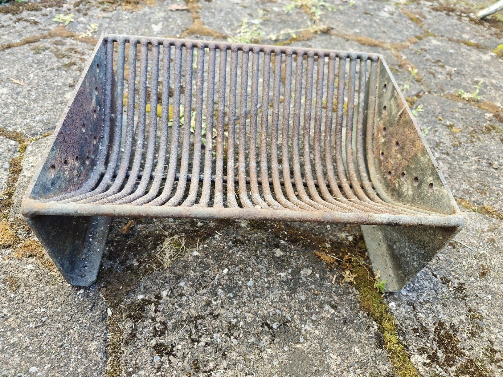 Feuerschale: Vintage Feuerkorb Einsatz, Cheminée Rost, gebraucht! – Gebraucht aus Feusisberg von KUDIBECK
