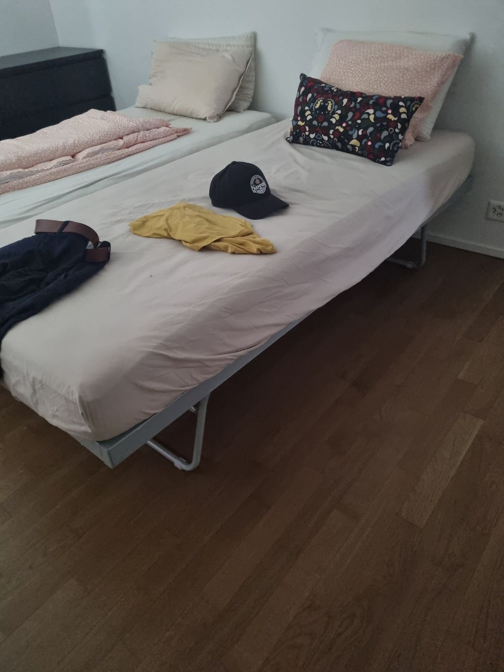 Interio Betten: Bett mit Matraze Interio – Gebraucht aus Cham von eljaqual
