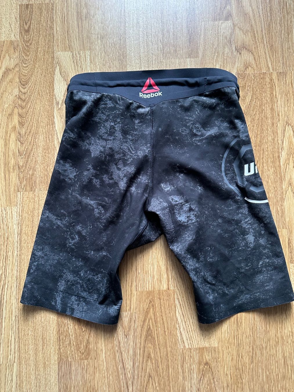 Reebok Pantaloni: UFC Fightshorts – Nuovo (secondo la descrizione) da Ennenda venduto da schueppi 1